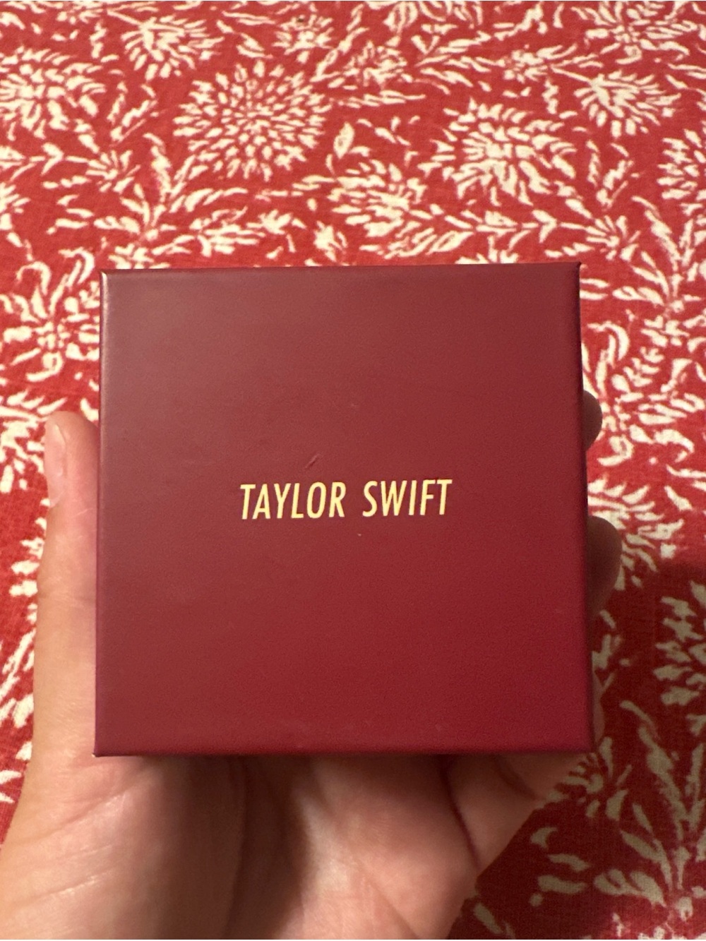 Red Taylor swift ring - Picture 2 of 2